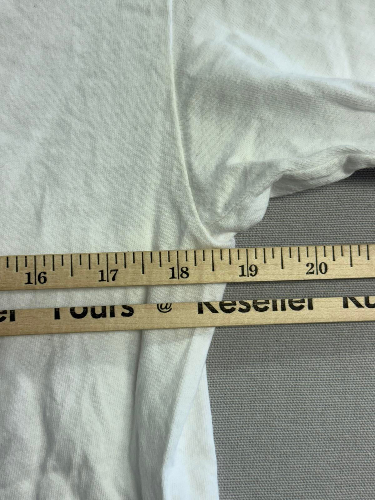 Vintage 90s T&C Surf T-shirt Town Country Balance Yin Yang