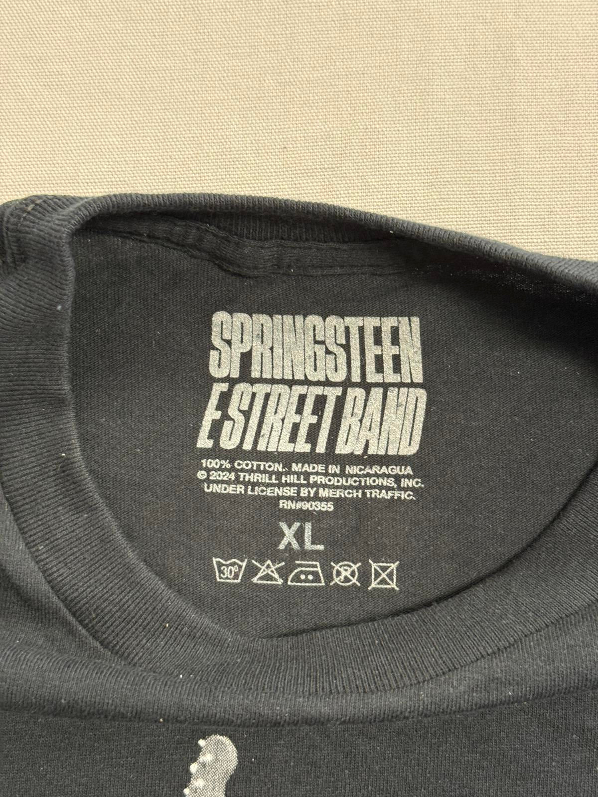 Bruce Springsteen and E Street Band T-shirt On Tour 2024 XL