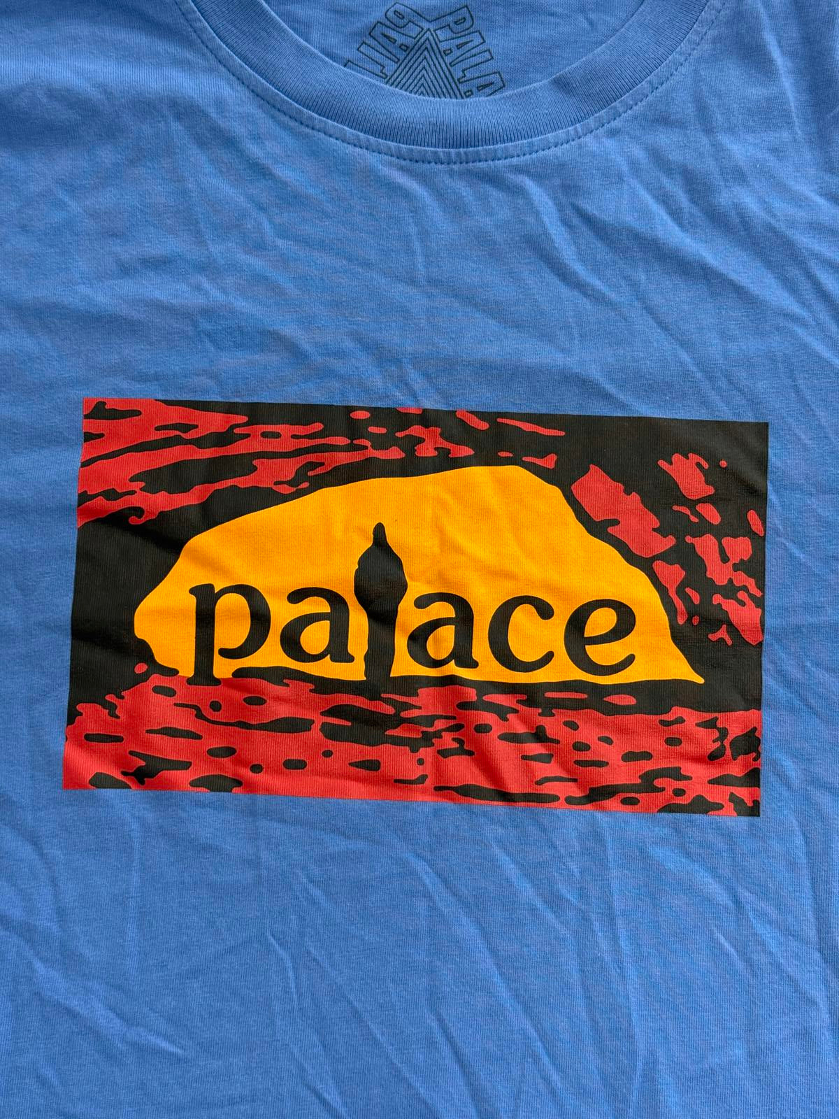 Palace Caveman T-shirt Skate Brand Man in Cave Tee - L