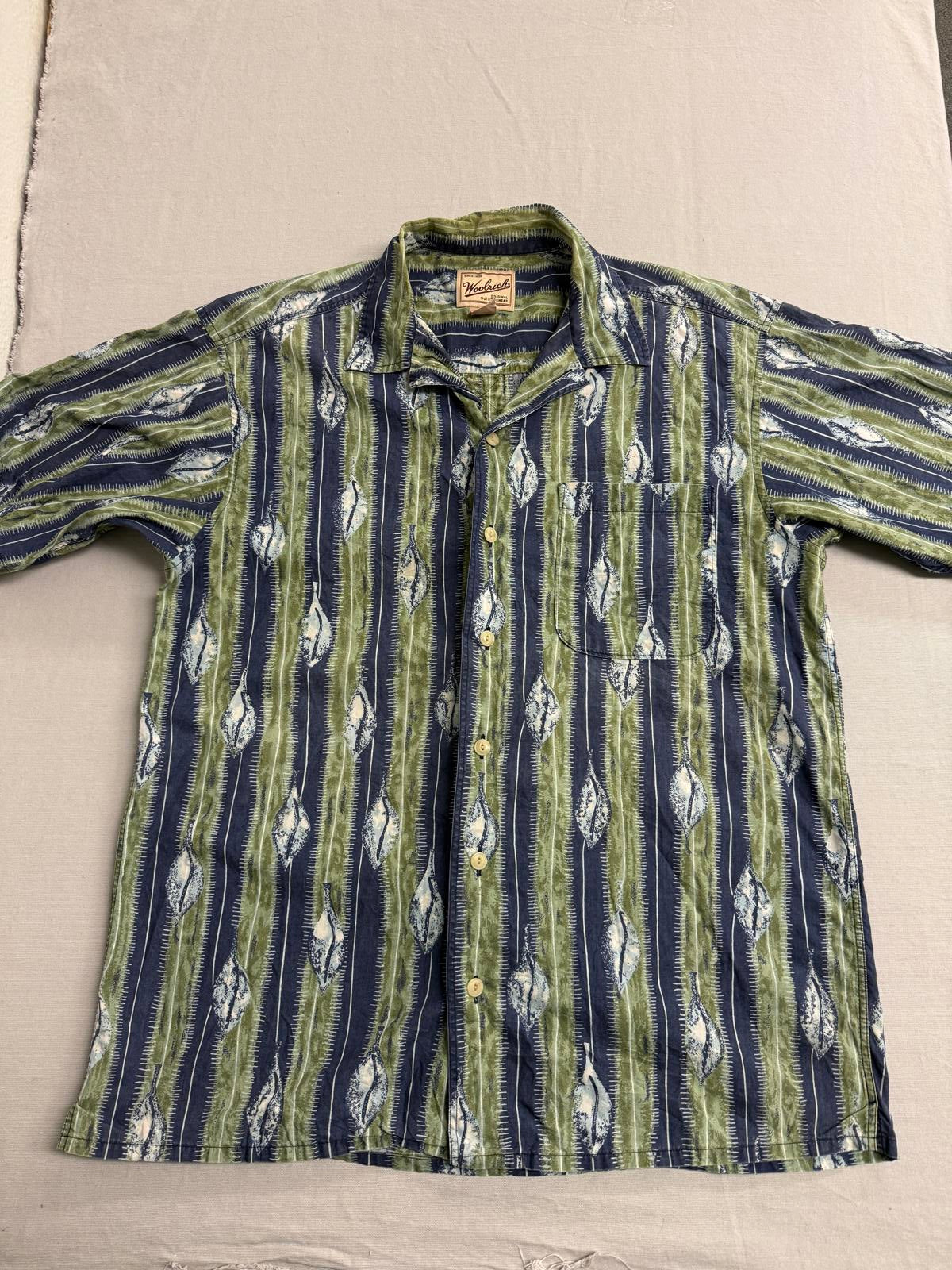 Vintage Woolrich Vertical Conch Shell - Made in Hawaii Shirt