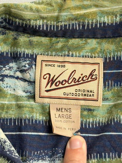 Vintage Woolrich Vertical Conch Shell - Made in Hawaii Shirt