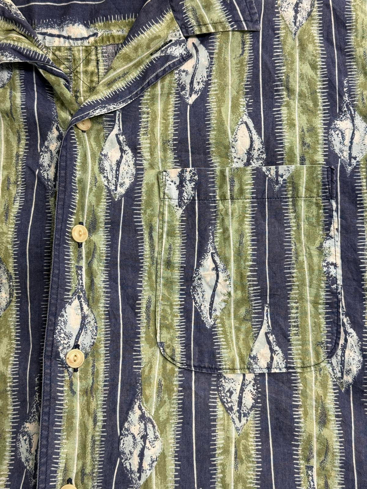 Vintage Woolrich Vertical Conch Shell - Made in Hawaii Shirt