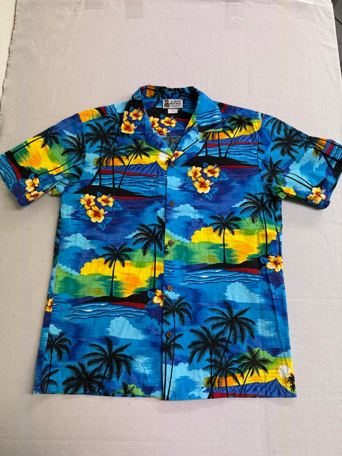 Aloha Republic Mens Hawaiin Sunset Shirt - Made in Hawaii -M