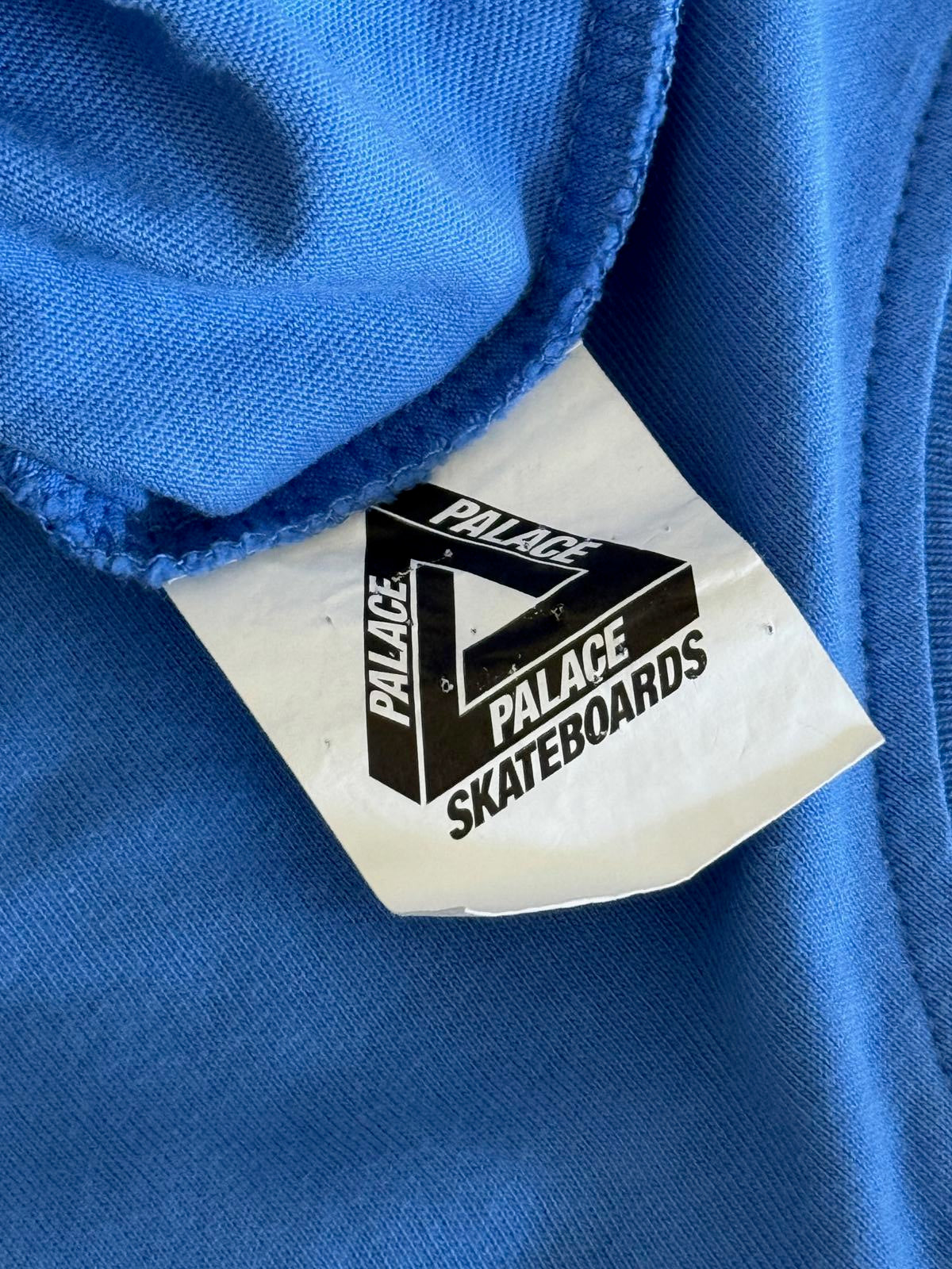 Palace Caveman T-shirt Skate Brand Man in Cave Tee - L